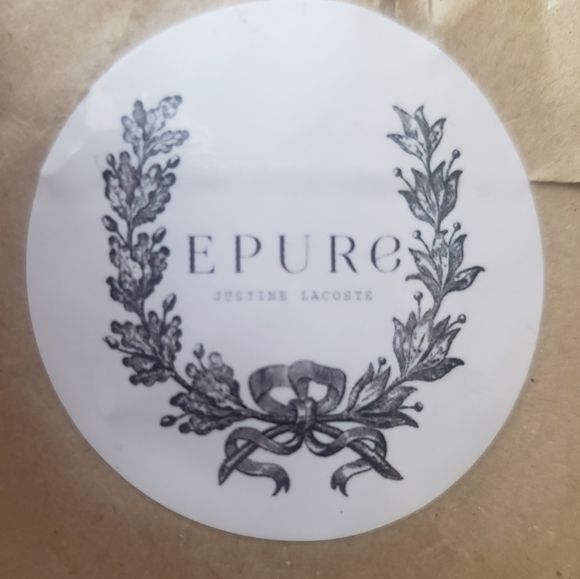 White Ceramic Shell Bracelet by Epure - Picture 2 of 3